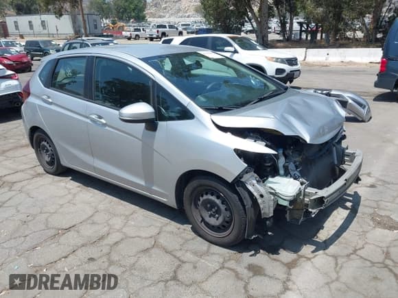 ✅ 2015 Honda Fit LX • VIN: 3HGGK5H58FM784019 • Lot: 42332884. Listed on IAAI with 123,675 mi. Free auction sales archive from the USA and detailed vehicle history report at DreamBid. Image 1.