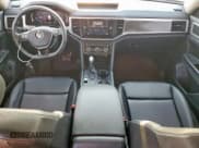 ✅ 2019 Volkswagen Atlas SEL • VIN: 1V2ER2CA0KC577347 • Lot: 67447025. Wystawiony na Copart z przebiegiem 65 699 mil. Bezpłatny archiwum sprzedaży aukcyjnych z USA i szczegółowy raport historii pojazdu na DreamBid. Zdjęcie 8.