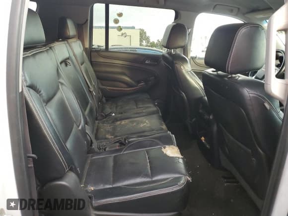 ✅ 2015 Chevrolet Suburban LS • VIN: 1GNSCHKC9FR667540 • Lot: 80908574. Wystawiony na Copart z przebiegiem 125 428 mil. Bezpłatny archiwum sprzedaży aukcyjnych z USA i szczegółowy raport historii pojazdu na DreamBid. Zdjęcie 10.