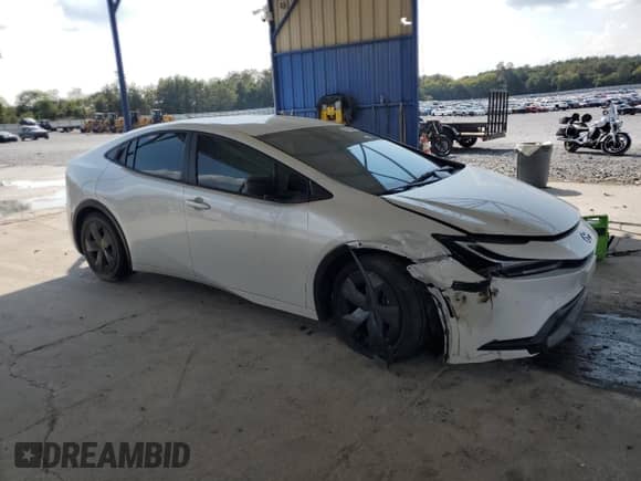 2025 Toyota Prius LE с VIN JTDACAAU5S3052468, выставлен на аукционе Copart как лот 81701345 с пробегом Не указан миль и Списание • Salvage title. История ставок и продаж доступна на DreamBid. Изображение 4.