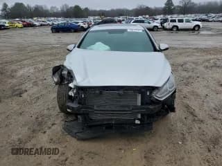 ✅ 2019 Hyundai Sonata SEL • VIN: 5NPE34AF4KH738879 • Lot: 73217772. Listed on Copart with 57,596 mi. Free auction sales archive from the USA and detailed vehicle history report at DreamBid. Image 5.