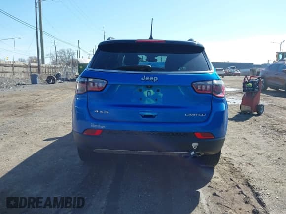 ✅ 2022 Jeep Compass Limited • VIN: 3C4NJDCB7NT185777 • Lot: 41952891. Wystawiony na IAAI z przebiegiem 28 820 mil. Bezpłatny archiwum sprzedaży aukcyjnych z USA i szczegółowy raport historii pojazdu na DreamBid. Zdjęcie 16.