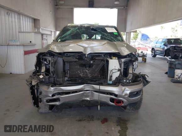 ✅ 2019 Ram 1500 Big Horn • VIN: 1C6SRFMT2KN897860 • Lot: 43447840. Wystawiony na IAAI z przebiegiem 76 064 mil. Bezpłatny archiwum sprzedaży aukcyjnych z USA i szczegółowy raport historii pojazdu na DreamBid. Zdjęcie 12.