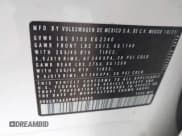 ✅ 2023 Volkswagen Tiguan SE R-Line Black • VIN: 3VVCB7AXXPM014458 • Lot: 43084168. Wystawiony na IAAI z przebiegiem 26 374 mil. Bezpłatny archiwum sprzedaży aukcyjnych z USA i szczegółowy raport historii pojazdu na DreamBid. Zdjęcie 9.