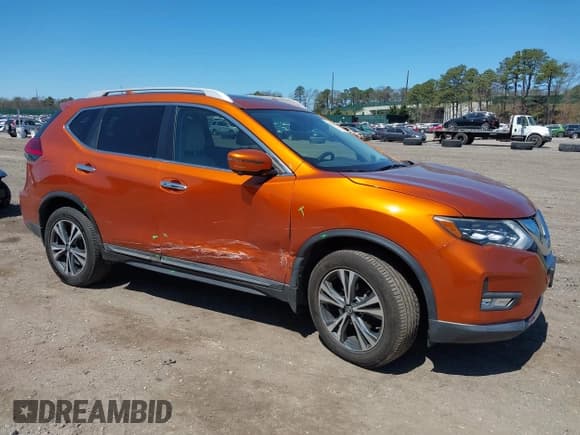 ✅ 2017 Nissan Rogue SL • VIN: 5N1AT2MV7HC751485 • Lot: 42070057. Listed on IAAI with 93,921 mi. Free auction sales archive from the USA and detailed vehicle history report at DreamBid. Image 1.