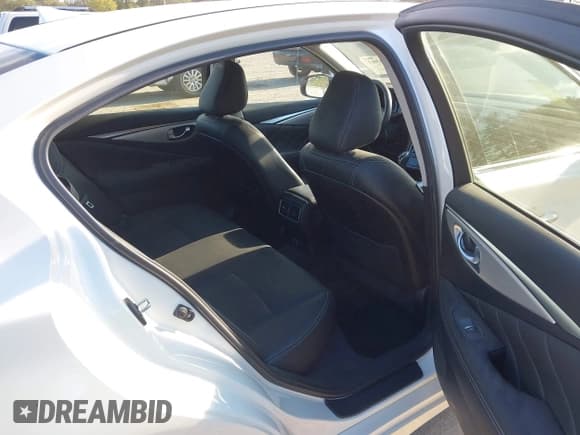 ✅ 2023 Infiniti Q50 Luxe • VIN: JN1EV7BR7PM540026 • Lot: 43373393. Wystawiony na IAAI z przebiegiem 103 191 mil. Bezpłatny archiwum sprzedaży aukcyjnych z USA i szczegółowy raport historii pojazdu na DreamBid. Zdjęcie 8.