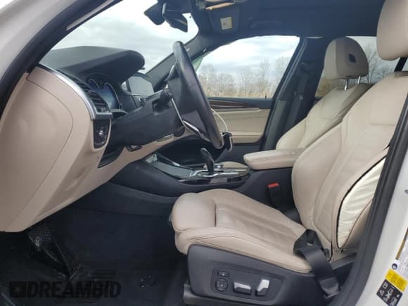 ✅ 2018 BMW X3 xDrive30i • VIN: 5UXTR9C54JLC72678 • Лот: 92483405. Опубликован ранее на Copart с пробегом 72 321 миль. Бесплатный доступ к архиву аукционных продаж из США и подробный отчёт об истории автомобиля на DreamBid. Изображение 7.