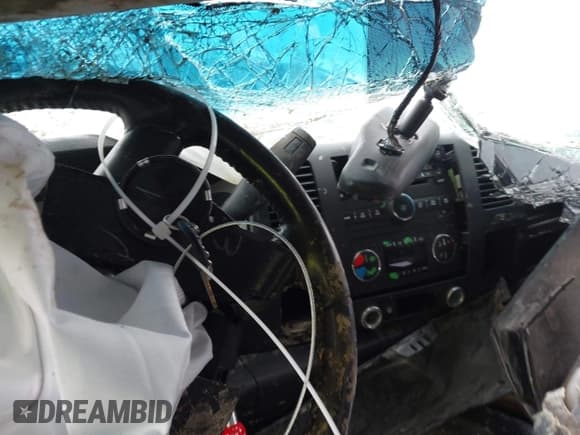 ✅ 2008 Chevrolet Silverado 1500 1LT • VIN: 2GCEC19J481185670 • Lot: 42460582. Listed on IAAI with Not provided. Free auction sales archive from the USA and detailed vehicle history report at DreamBid. Image 11.