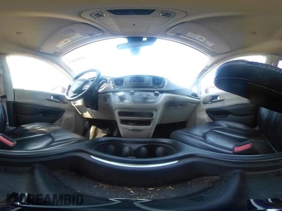 ✅ 2017 Chrysler Pacifica Touring L • VIN: 2C4RC1BG2HR593960 • Лот: 42602021. Опубликован ранее на IAAI с пробегом 135 359 миль. Бесплатный доступ к архиву аукционных продаж из США и подробный отчёт об истории автомобиля на DreamBid. Изображение 18.