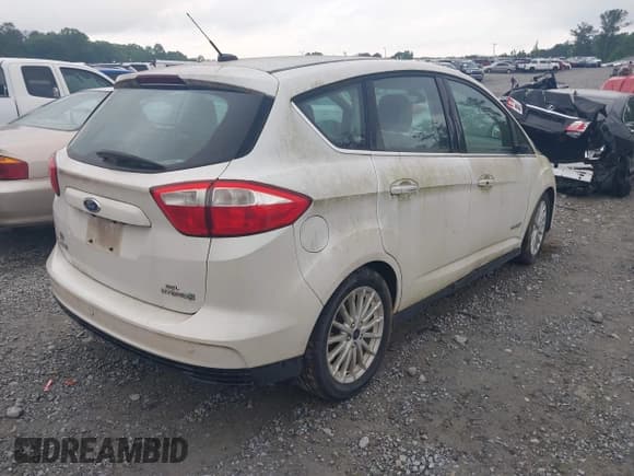 ✅ 2016 Ford C-Max SEL • VIN: 1FADP5BU4GL107223 • Lot: 42174210. Wystawiony na IAAI z przebiegiem 116 775 mil. Bezpłatny archiwum sprzedaży aukcyjnych z USA i szczegółowy raport historii pojazdu na DreamBid. Zdjęcie 4.