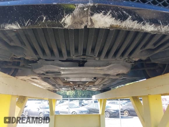 ✅ 2013 Mercedes-Benz C 300 Sport • VIN: WDDGF8AB2DR264162 • Лот: 43058356. Опубликован ранее на IAAI с пробегом 126 264 миль. Бесплатный доступ к архиву аукционных продаж из США и подробный отчёт об истории автомобиля на DreamBid. Изображение 16.