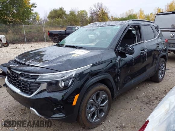 ✅ 2024 Kia Seltos S • VIN: KNDEUCAA7R7510854 • Лот: 43428061. Опубликован ранее на IAAI с пробегом 5 739 миль. Бесплатный доступ к архиву аукционных продаж из США и подробный отчёт об истории автомобиля на DreamBid. Изображение 15.