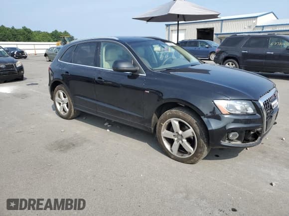 ✅ 2012 Audi Q5 Prestige • VIN: WA1WKAFP9CA021775 • Lot: 67962855. Wystawiony na Copart z przebiegiem 98 641 mil. Bezpłatny archiwum sprzedaży aukcyjnych z USA i szczegółowy raport historii pojazdu na DreamBid. Zdjęcie 4.