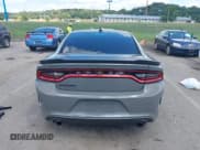 ✅ 2018 Dodge Charger R/T Scat Pack • VIN: 2C3CDXGJ5JH193420 • Lot: 43043636. Wystawiony na IAAI z przebiegiem 75 284 mil. Bezpłatny archiwum sprzedaży aukcyjnych z USA i szczegółowy raport historii pojazdu na DreamBid. Zdjęcie 17.