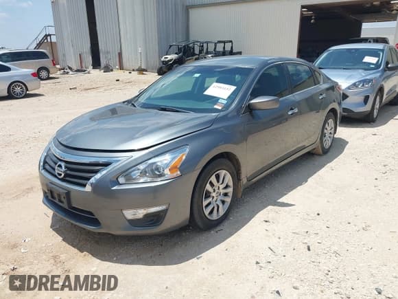 ✅ 2015 Nissan Altima S • VIN: 1N4AL3AP7FN406366 • Lot: 42503152. Listed on IAAI with 204,870 mi. Free auction sales archive from the USA and detailed vehicle history report at DreamBid. Image 2.