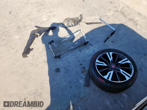 ✅ 2024 Mitsubishi Eclipse Cross SE • VIN: JA4ATWAA5RZ034833 • Lot: 92895215. Wystawiony na Copart z przebiegiem 29 510 mil. Bezpłatny archiwum sprzedaży aukcyjnych z USA i szczegółowy raport historii pojazdu na DreamBid. Zdjęcie 12.