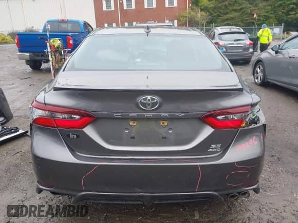 2021 Toyota Camry SE with VIN 4T1G11BK4MU028944, listed as a IAAI auction lot 43275174 with 82,954 mi miles and . Bid and sale history available at DreamBid. Image 17.
