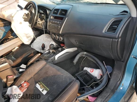 ✅ 2013 Mitsubishi Outlander LE • VIN: 4A4AP5AU6DE023718 • Lot: 71449935. Listed on Copart with Not provided. Free auction sales archive from the USA and detailed vehicle history report at DreamBid. Image 8.