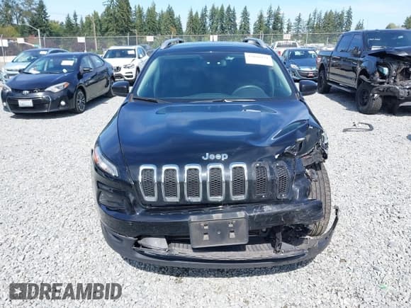 ✅ 2018 Jeep Cherokee Latitude • VIN: 1C4PJLCX7JD510295 • Лот: 43166151. Опубликован ранее на IAAI с пробегом 174 294 миль. Бесплатный доступ к архиву аукционных продаж из США и подробный отчёт об истории автомобиля на DreamBid. Изображение 13.