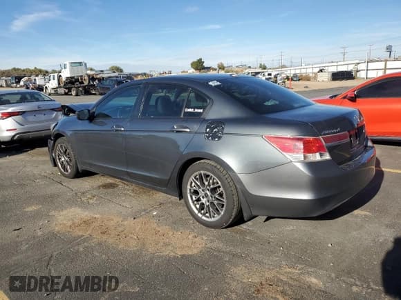 ✅ 2011 Honda Accord EX-L • VIN: 1HGCP2F84BA094710 • Лот: 90055835. Опубликован ранее на Copart с пробегом 186 627 миль. Бесплатный доступ к архиву аукционных продаж из США и подробный отчёт об истории автомобиля на DreamBid. Изображение 2.