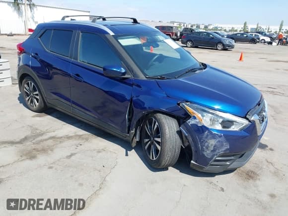 ✅ 2019 Nissan Kicks S • VIN: 3N1CP5CU8KL518421 • Лот: 43008387. Опубликован ранее на IAAI с пробегом 50 593 миль. Бесплатный доступ к архиву аукционных продаж из США и подробный отчёт об истории автомобиля на DreamBid. Изображение 1.