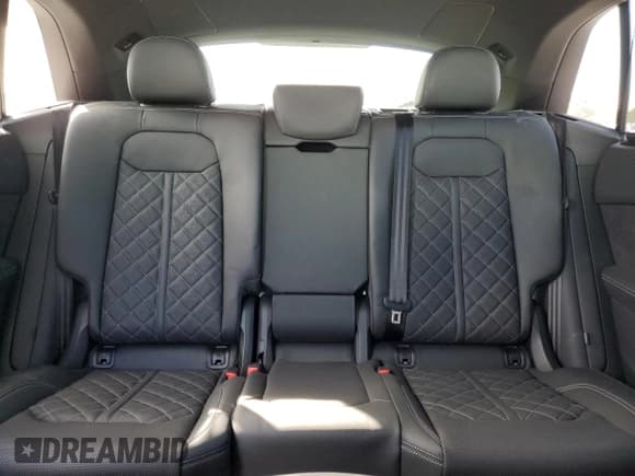 ✅ 2023 Audi SQ8 Premium Plus • VIN: WA1AWBF19PD041903 • Lot: 78670254. Listed on Copart with 11,577 mi. Free auction sales archive from the USA and detailed vehicle history report at DreamBid. Image 10.