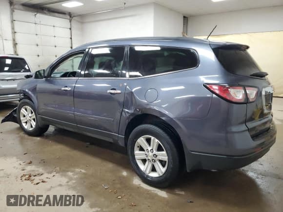 ✅ 2013 Chevrolet Traverse LT • VIN: 1GNKRGKD3DJ174997 • Lot: 85734565. Wystawiony na Copart z przebiegiem 123 292 mil. Bezpłatny archiwum sprzedaży aukcyjnych z USA i szczegółowy raport historii pojazdu na DreamBid. Zdjęcie 2.