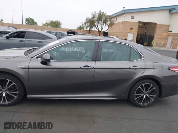 2020 Toyota Camry Hybrid SE с VIN 4T1G31AK7LU014336, выставлен на аукционе IAAI как лот 42370003 с пробегом 48 880 миль миль и . История ставок и продаж доступна на DreamBid. Изображение 15.