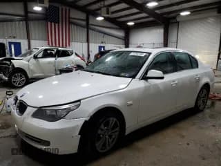 ✅ 2010 BMW 5 Series 528i xDrive • VIN: WBANV1C51AC159787 • Lot: 71794105. Wystawiony na Copart z przebiegiem Nie podano. Bezpłatny archiwum sprzedaży aukcyjnych z USA i szczegółowy raport historii pojazdu na DreamBid. Zdjęcie 1.