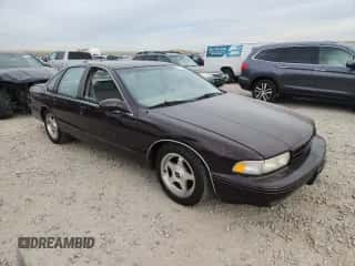 1995 Chevrolet Caprice z VIN 1G1BL52P1SR167689, wystawiony jako Copart lot #81620505 z przebiegiem 55 543 mil mil oraz Czysty tytuł • Clean title. Historia ofert i sprzedaży dostępna na DreamBid. Obrazek 4.