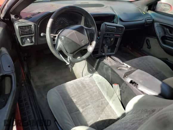 2000 Chevrolet Camaro z VIN 2G1FP22K0Y2170202, wystawiony jako Copart lot #42667735 z przebiegiem 116 423 mil mil oraz Czysty tytuł • Clean title. Historia ofert i sprzedaży dostępna na DreamBid. Obrazek 8.