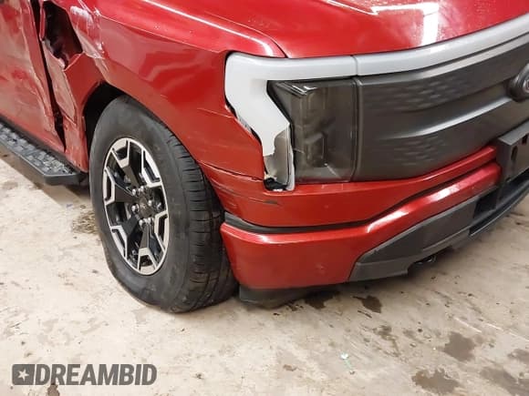 ✅ 2023 Ford F-150 Lightning Pro • VIN: 1FTVW1EL9PWG03257 • Лот: 41686806. Опубликован ранее на IAAI с пробегом 38 152 миль. Бесплатный доступ к архиву аукционных продаж из США и подробный отчёт об истории автомобиля на DreamBid. Изображение 21.