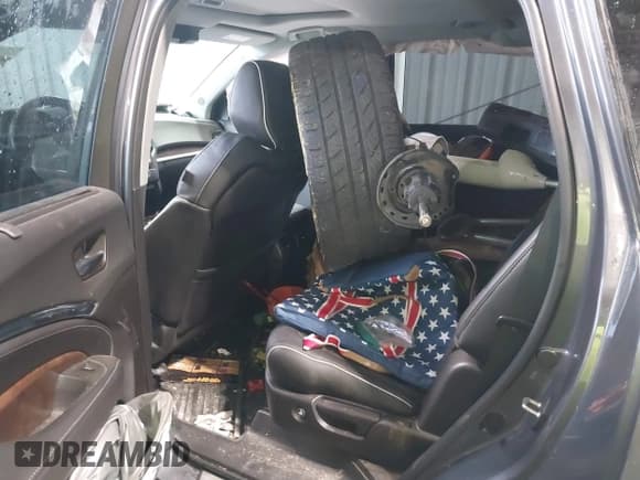 ✅ 2019 Acura MDX Advance • VIN: 5J8YD4H8XKL003483 • Lot: 41984681. Wystawiony na IAAI z przebiegiem 61 853 mil. Bezpłatny archiwum sprzedaży aukcyjnych z USA i szczegółowy raport historii pojazdu na DreamBid. Zdjęcie 8.