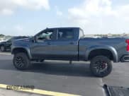 ✅ 2022 Chevrolet Silverado 1500 RST • VIN: 1GCUYEED5NZ162910 • Лот: 42826868. Опубликован ранее на IAAI с пробегом 93 647 миль. Бесплатный доступ к архиву аукционных продаж из США и подробный отчёт об истории автомобиля на DreamBid. Изображение 14.