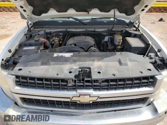 ✅ 2007 Chevrolet Silverado 2500HD Work Truck • VIN: 1GCHC24K27E526449 • Лот: 50052085. Опубликован ранее на Copart с пробегом 140 584 миль. Бесплатный доступ к архиву аукционных продаж из США и подробный отчёт об истории автомобиля на DreamBid. Изображение 13.