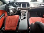 ✅ 2020 Dodge Challenger R/T Scat Pack Widebody • VIN: 2C3CDZFJ5LH116191 • Lot: 77871694. Wystawiony na Copart z przebiegiem Nie podano. Bezpłatny archiwum sprzedaży aukcyjnych z USA i szczegółowy raport historii pojazdu na DreamBid. Zdjęcie 8.