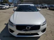 ✅ 2019 Volvo XC60 R-Design • VIN: LYVBR0DM2KB241690 • Lot: 50707225. Listed on Copart with 59,687 mi. Free auction sales archive from the USA and detailed vehicle history report at DreamBid. Image 5.