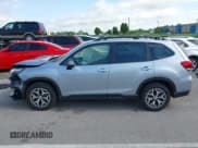 ✅ 2024 Subaru Forester Premium • VIN: JF2SKADC6RH408211 • Lot: 42296810. Listed on IAAI with 7,785 mi. Free auction sales archive from the USA and detailed vehicle history report at DreamBid. Image 15.