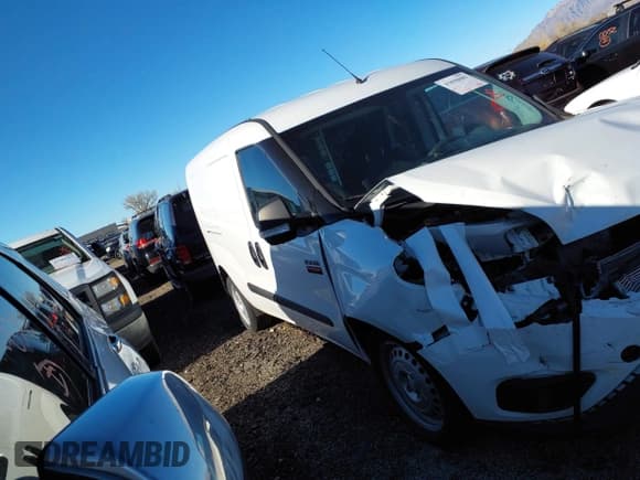 ✅ 2022 Ram ProMaster City Cargo Tradesman • VIN: ZFBHRFAB4N6W60822 • Lot: 43696081. Wystawiony na IAAI z przebiegiem 42 360 mil. Bezpłatny archiwum sprzedaży aukcyjnych z USA i szczegółowy raport historii pojazdu na DreamBid. Zdjęcie 13.