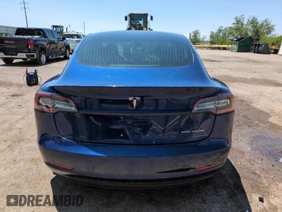 ✅ 2018 Tesla Model 3 Long Range Battery • VIN: 5YJ3E1EBXJF146469 • Lot: 60101515. Wystawiony na Copart z przebiegiem 131 507 mil. Bezpłatny archiwum sprzedaży aukcyjnych z USA i szczegółowy raport historii pojazdu na DreamBid. Zdjęcie 6.