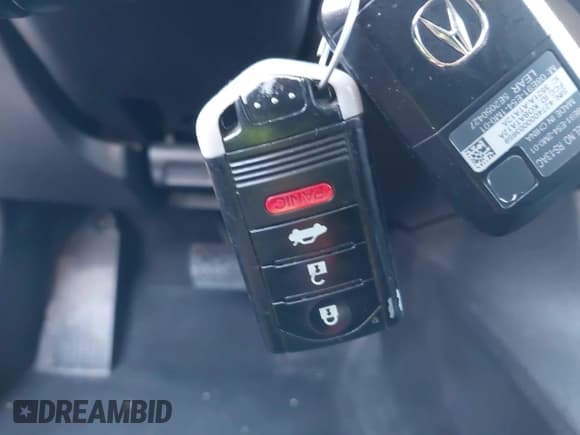 ✅ 2013 Acura ILX Premium • VIN: 19VDE1F52DE017397 • Lot: 43649172. Listed on IAAI with 141,283 mi. Free auction sales archive from the USA and detailed vehicle history report at DreamBid. Image 11.