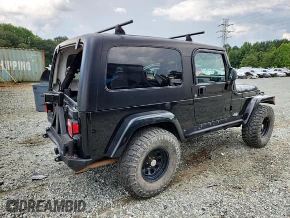 ✅ 2006 Jeep Wrangler Unlimited LWB • VIN: 1J4FA44S26P755784 • Lot: 64491985. Wystawiony na Copart z przebiegiem Nie podano. Bezpłatny archiwum sprzedaży aukcyjnych z USA i szczegółowy raport historii pojazdu na DreamBid. Zdjęcie 3.