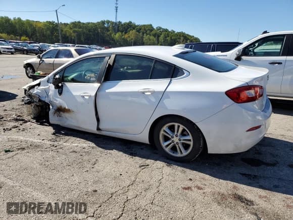 ✅ 2017 Chevrolet Cruze LT • VIN: 1G1BE5SM1H7157863 • Lot: 85526585. Wystawiony na Copart z przebiegiem 120 170 mil. Bezpłatny archiwum sprzedaży aukcyjnych z USA i szczegółowy raport historii pojazdu na DreamBid. Zdjęcie 2.