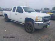 ✅ 2008 Chevrolet Silverado 2500HD Work Truck • VIN: 1GCHK29K08E104130 • Лот: 43603280. Опубликован ранее на IAAI с пробегом 252 209 миль. Бесплатный доступ к архиву аукционных продаж из США и подробный отчёт об истории автомобиля на DreamBid. Изображение 1.