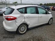 ✅ 2015 Ford C-Max SEL • VIN: 1FADP5CU4FL101709 • Lot: 85217704. Wystawiony na Copart z przebiegiem 95 497 mil. Bezpłatny archiwum sprzedaży aukcyjnych z USA i szczegółowy raport historii pojazdu na DreamBid. Zdjęcie 3.