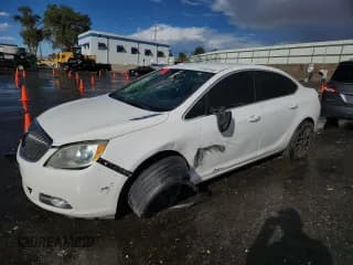 ✅ 2015 Buick Verano Convenience Group • VIN: 1G4PR5SK8F4153786 • Lot: 81061145. Wystawiony na Copart z przebiegiem Nie podano. Bezpłatny archiwum sprzedaży aukcyjnych z USA i szczegółowy raport historii pojazdu na DreamBid. Zdjęcie 1.