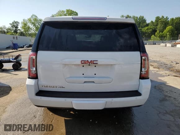 ✅ 2017 GMC Yukon XL SLT • VIN: 1GKS2GKC1HR337615 • Lot: 63318885. Listed on Copart with 160,557 mi. Free auction sales archive from the USA and detailed vehicle history report at DreamBid. Image 6.