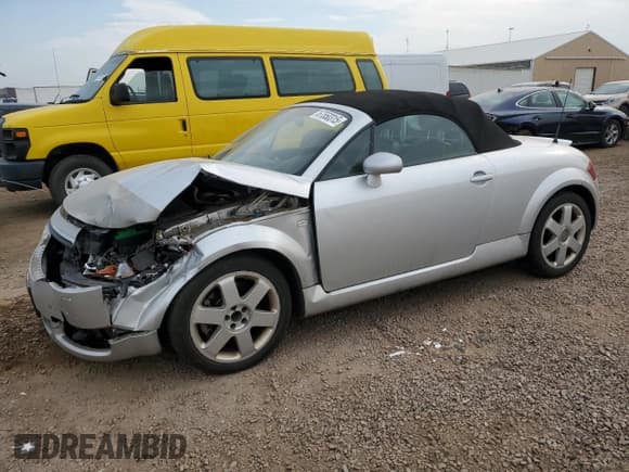 ✅ 2001 Audi TT • VIN: TRUTX28N711048181 • Лот: 67550315. Опубликован ранее на Copart с пробегом 206 887 миль. Бесплатный доступ к архиву аукционных продаж из США и подробный отчёт об истории автомобиля на DreamBid. Изображение 1.