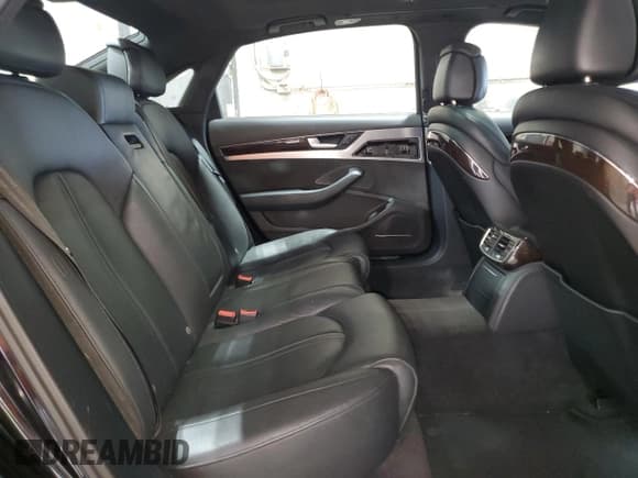 ✅ 2014 Audi A8 3.0T • VIN: WAURGAFD2EN011494 • Лот: 84004045. Опубликован ранее на Copart с пробегом 105 787 миль. Бесплатный доступ к архиву аукционных продаж из США и подробный отчёт об истории автомобиля на DreamBid. Изображение 10.