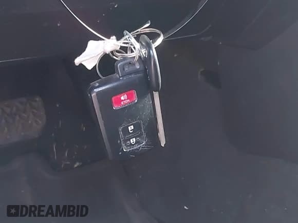 ✅ 2017 Toyota Tacoma SR5 • VIN: 3TMCZ5AN7HM115200 • Lot: 43115086. Listed on IAAI with 117,000 mi. Free auction sales archive from the USA and detailed vehicle history report at DreamBid. Image 11.